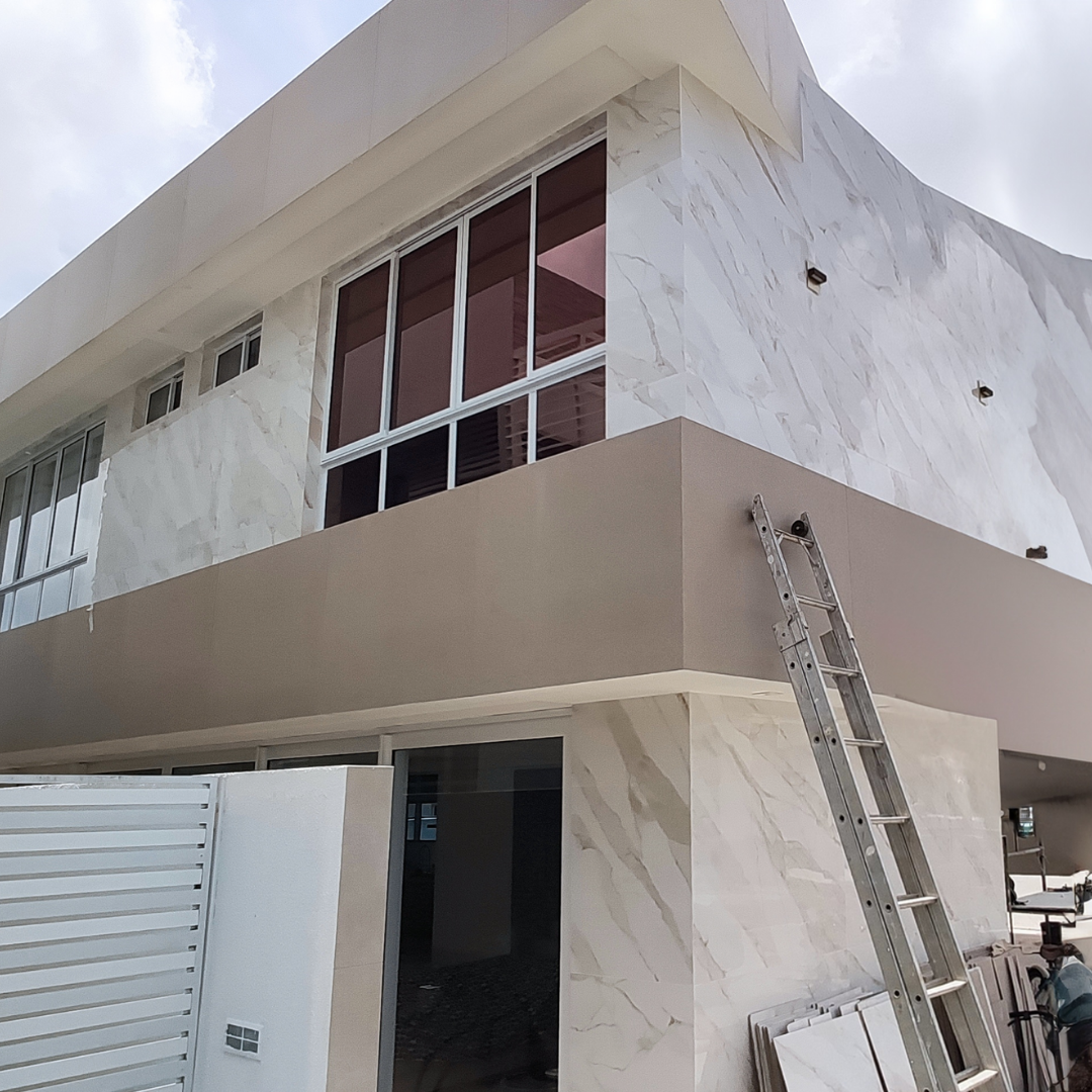 Película espelhada para janela